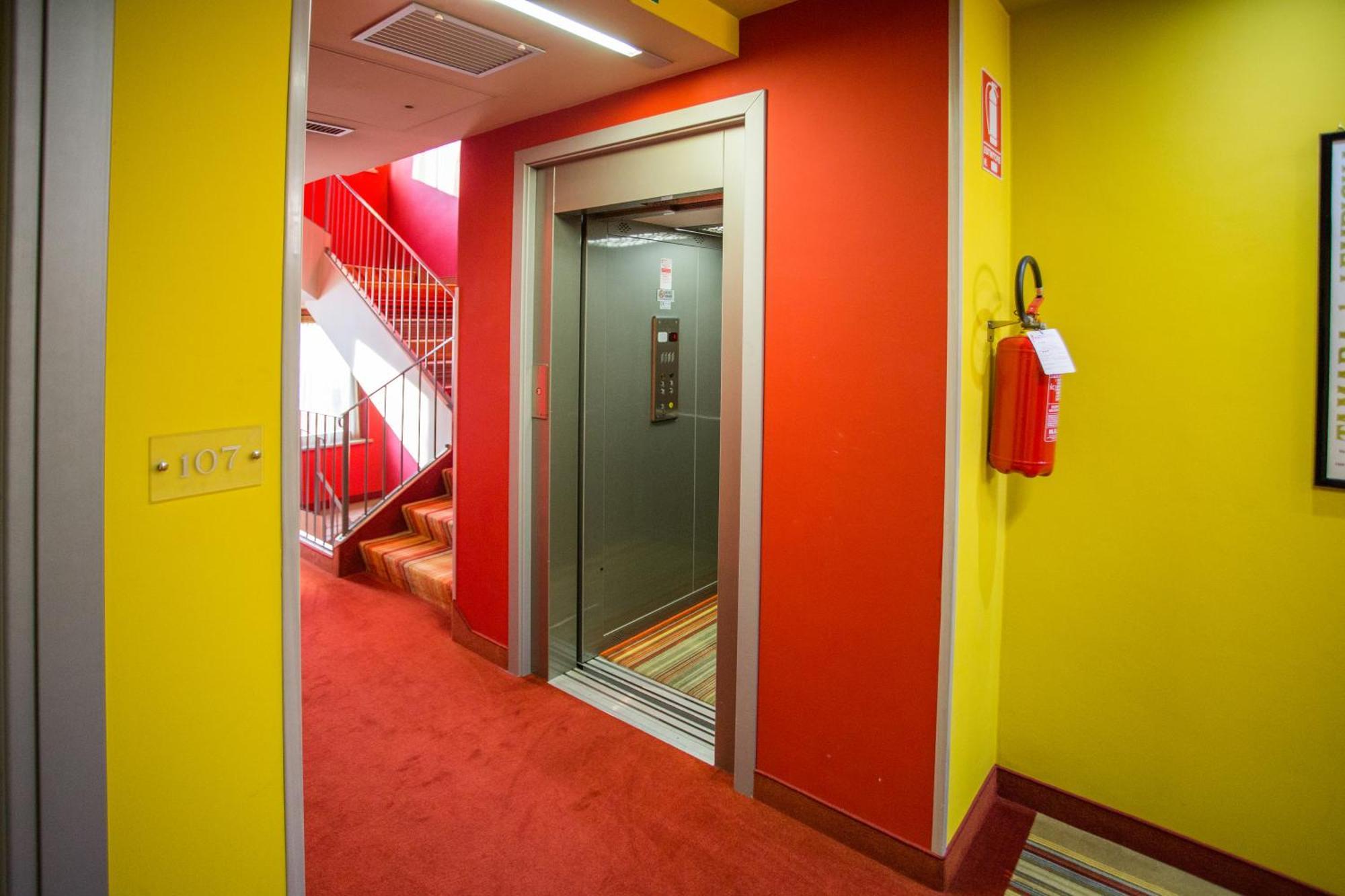 Hotel Fortyfive Chivasso Buitenkant foto